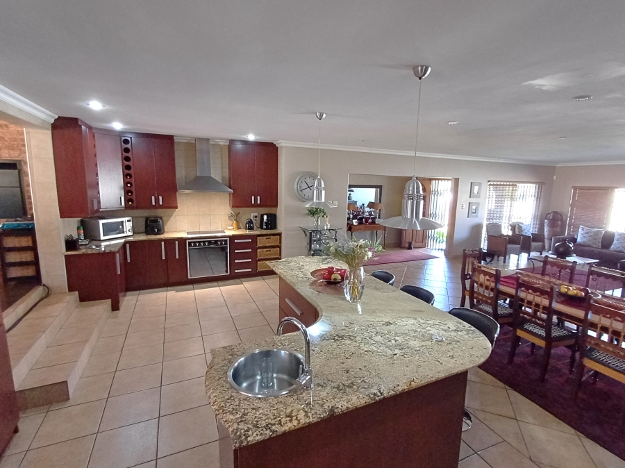 4 Bedroom Property for Sale in Vanes Estate Eastern Cape